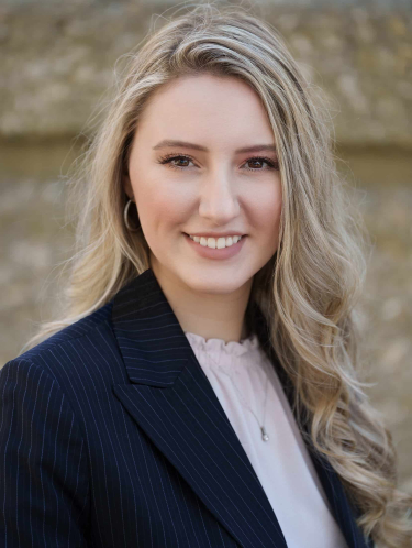 Jessica Larson Headshot